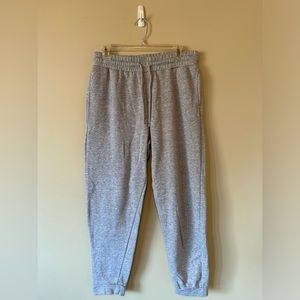 Grey sweatpants/joggers